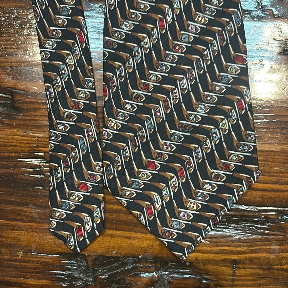 Nicole Miller Neck Tie Golf‎